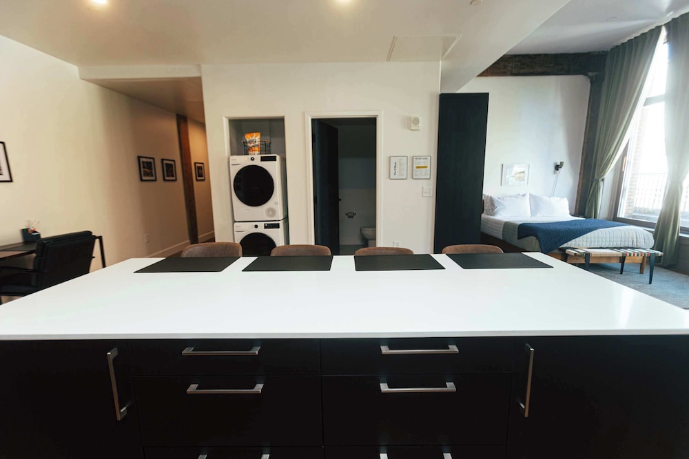 Loft 302 - The William - Sunlit - Above Carrigans