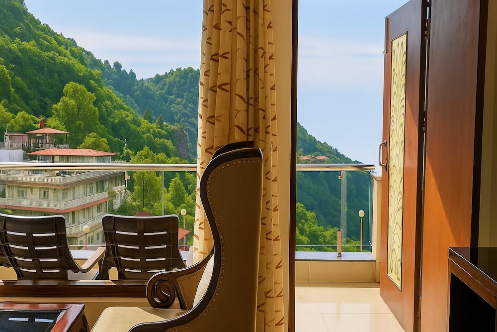 Hotel Winter Line Inn Near St Francis Monastery
