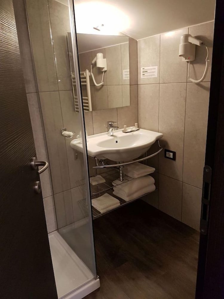 Vatican Area - Hotel Holiday Rooms