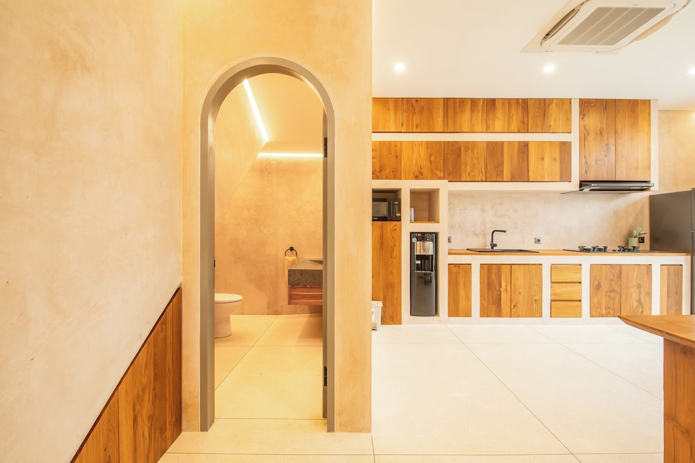 Sleek 2BR Villa, 5 Minutes to Bingin Beach