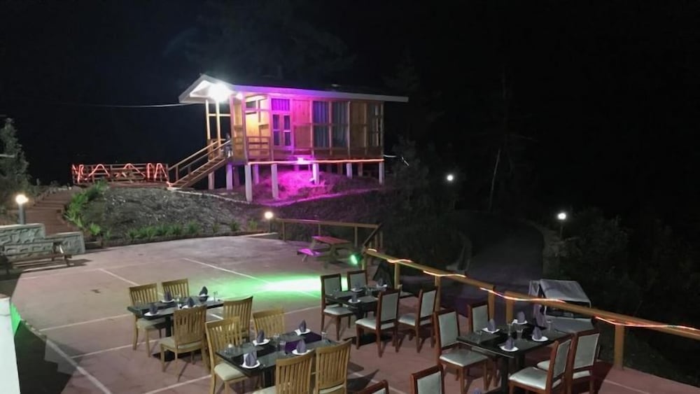 Whispering Woods Resort
