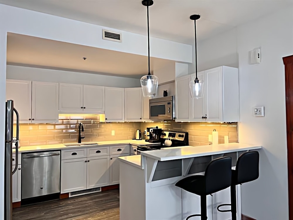 Les Eaux 227-1 by Escapades Tremblant