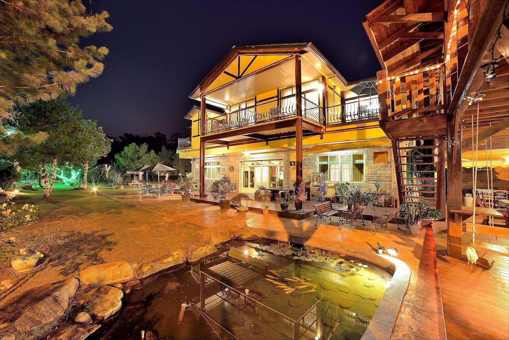 Peach Villa