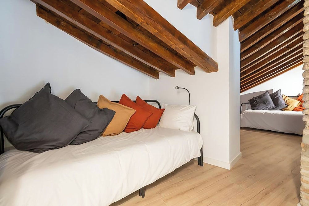 Feelathome Conde Apartments