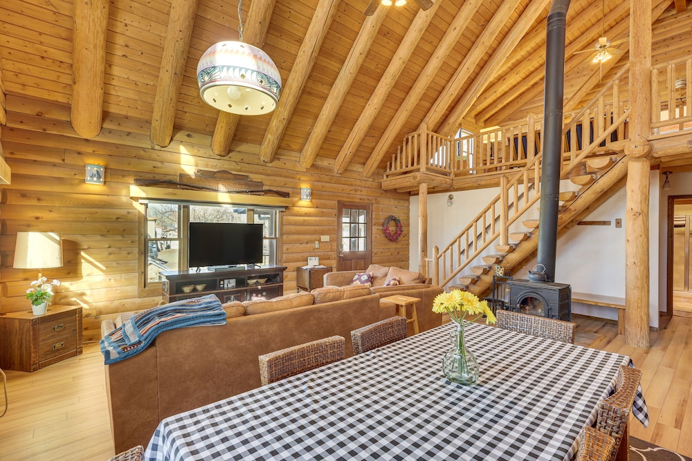 Cottonwood Cabin w/ Private On-site Fly Fishing! view 5