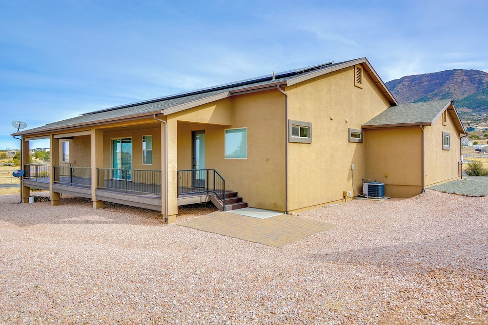 Winter Haven w/ Mtn Views in Prescott Valley