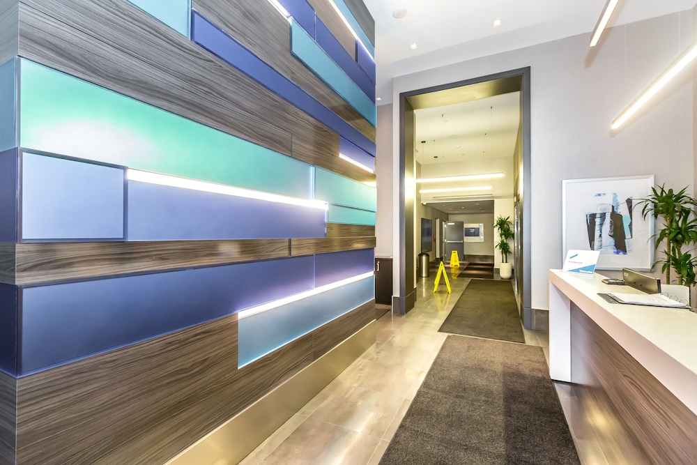 Toronto Furnished Living College Street Elevate Rooms. - Image 4