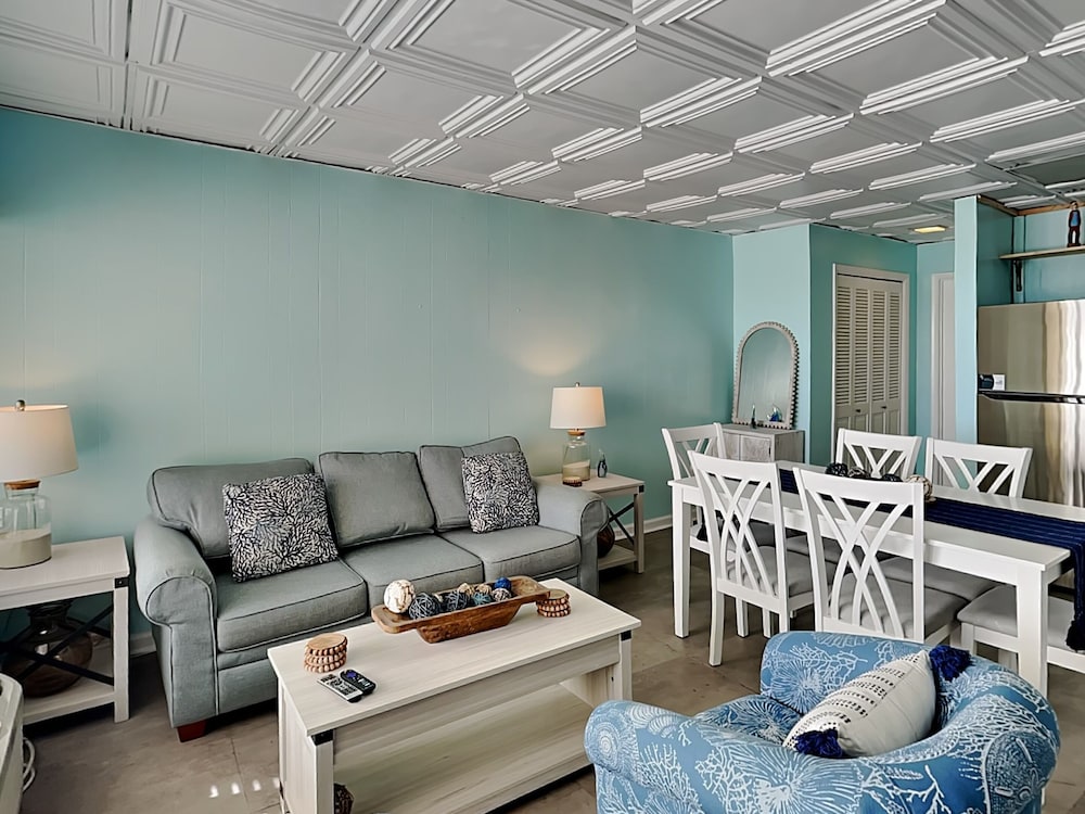 Continental Condominiums II by Resort Collection