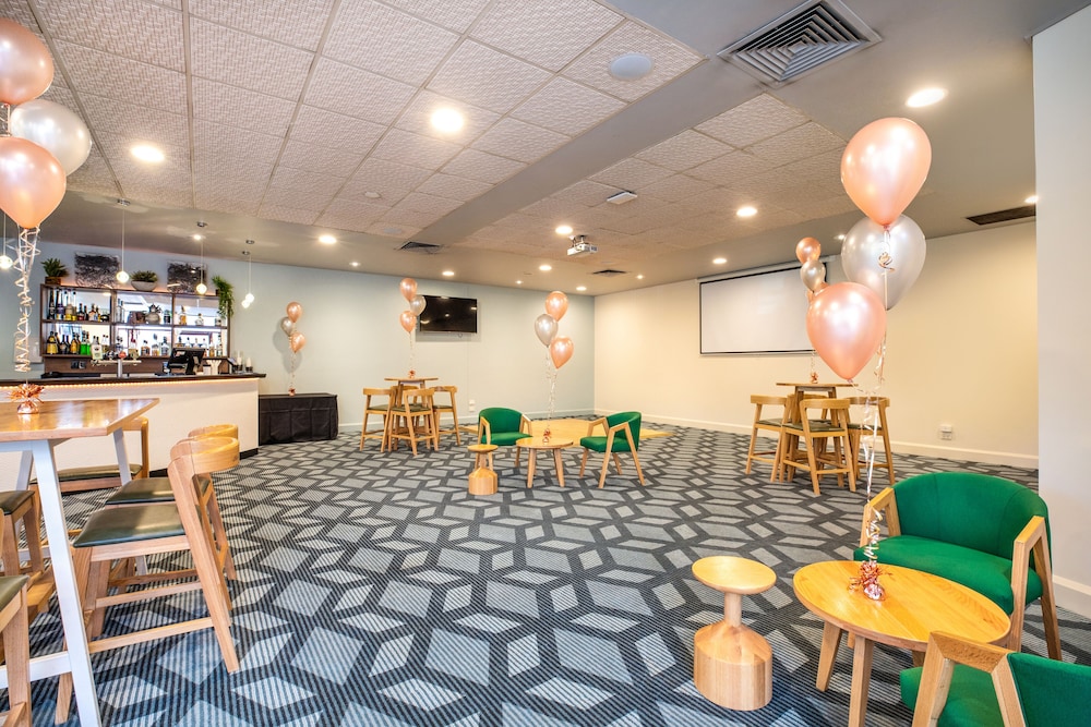meeting & event spaces