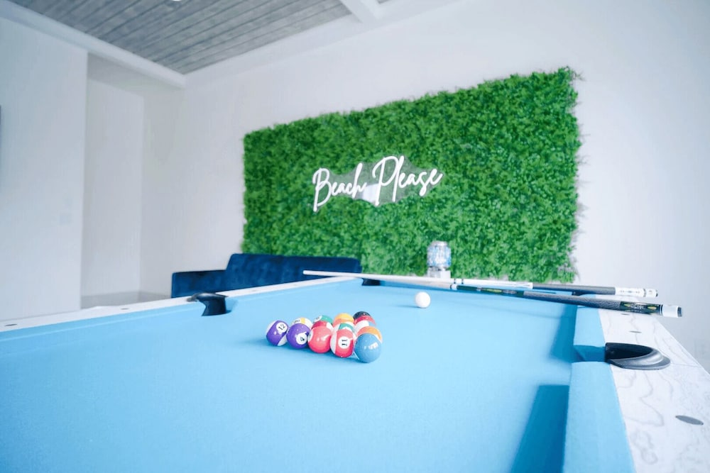 Beauty and the Beach by Avantstay Rooftop w/ Gulf Views, Pool Access