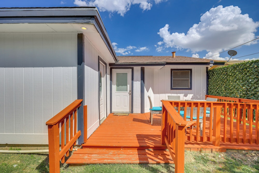 Movie Room & Fenced Yard: San Antonio Family Home