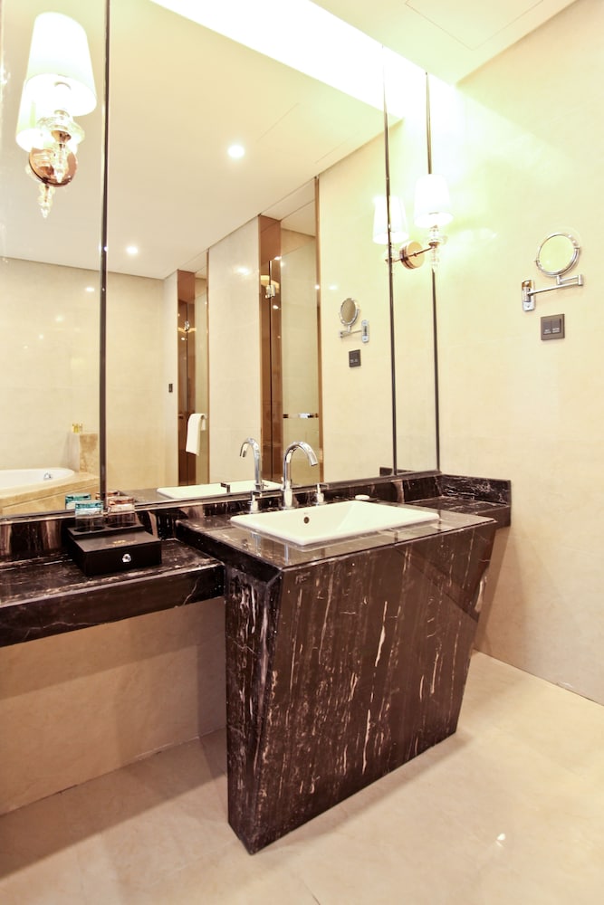 Lamtin Longwin Hotel Wuhan