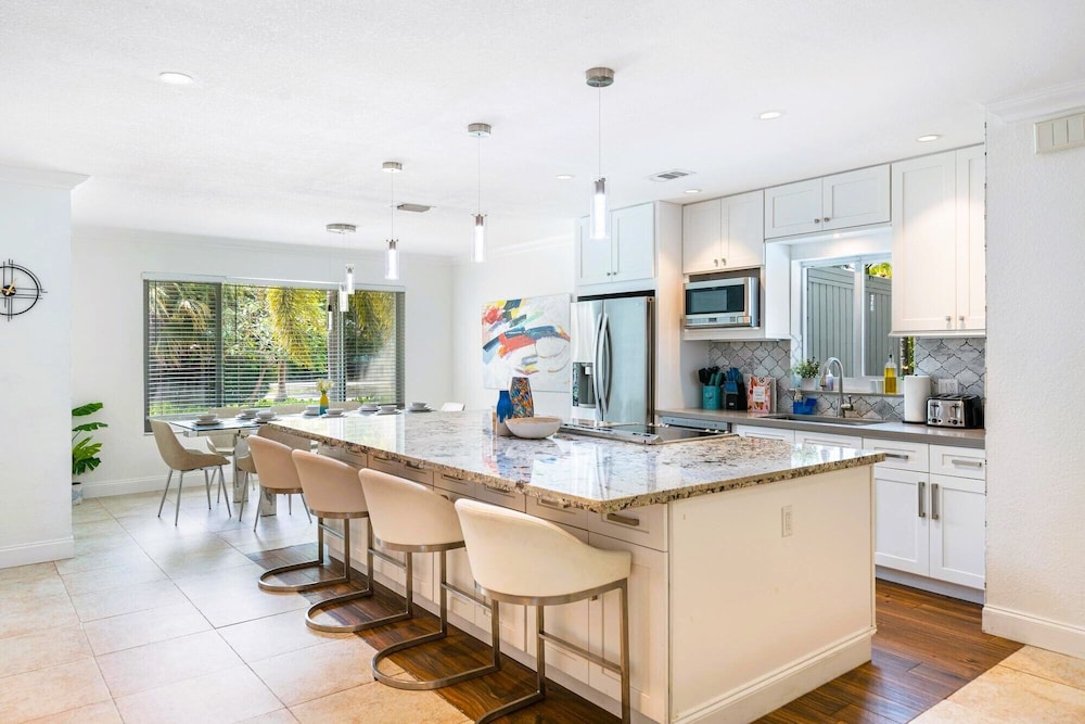 Miami Dream Home with Pool