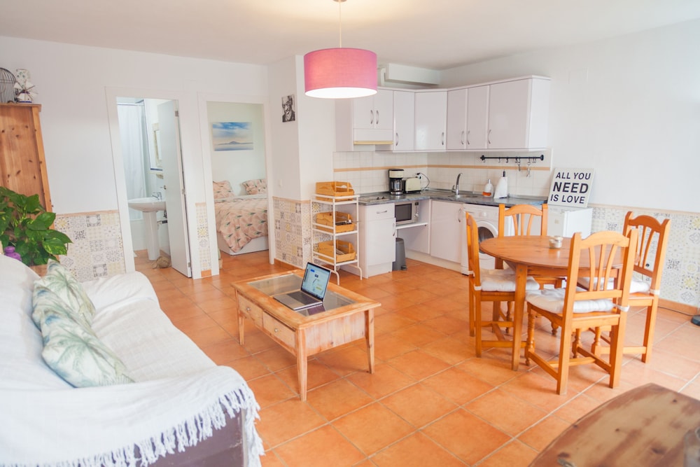 Beach House with garden photo 4