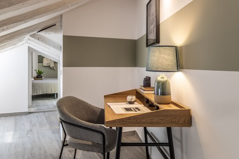 Melito - 2 Bedrooms and Office in Justicia