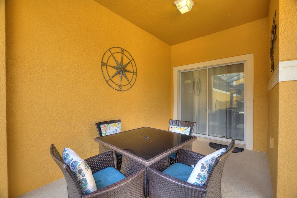 Sunny Paradise Retreat At Paradise Palms By Shine Villas 4 Bedroom Townhouse