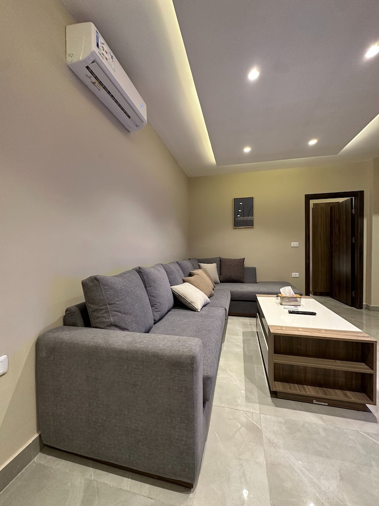 Charming Amman Apartment With Electric Heating & Free Park