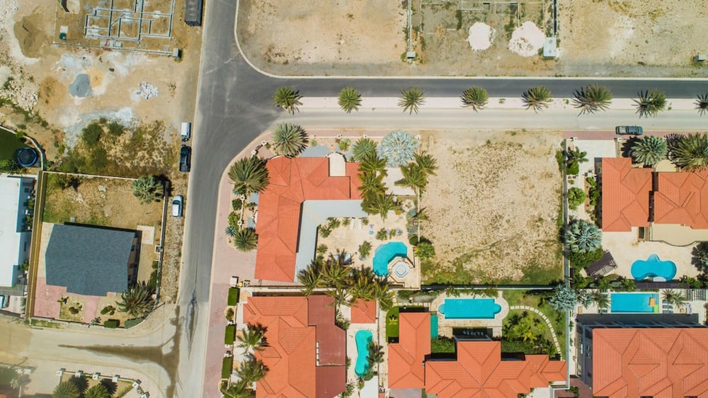 Brand NEW 4BR 5BA Villa w Privatepool Seaviews
