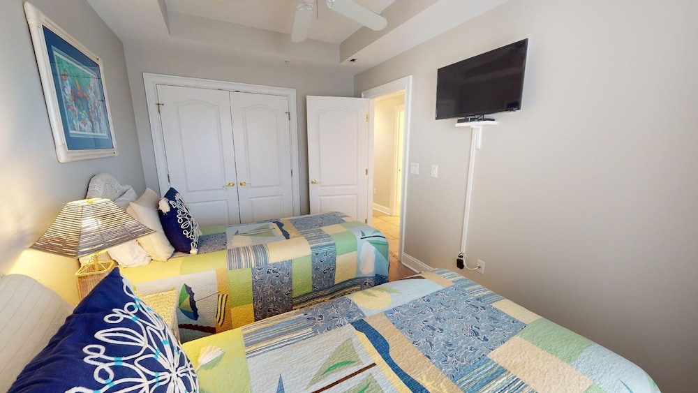 Beach House 2 by Tybee Vacation Rentals