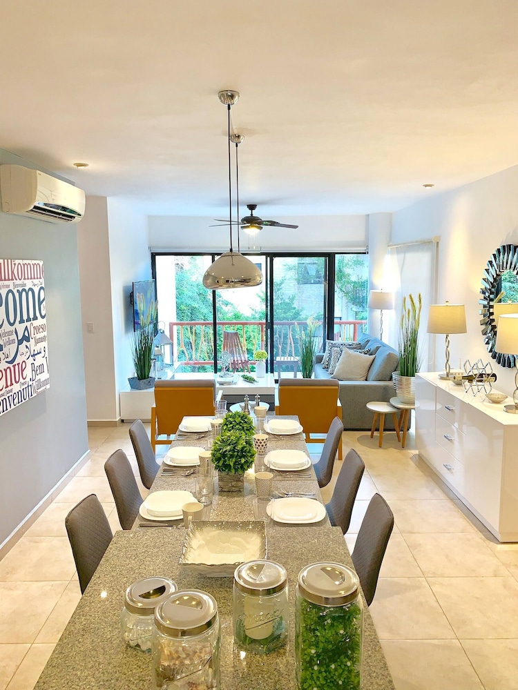 Sleeps 4-6-amazing 2 Bedroom Ph With Bbq & Jacuzzi