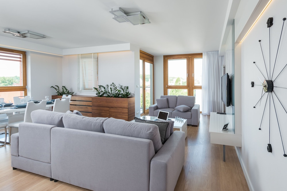 Apartinfo Aura Apartments