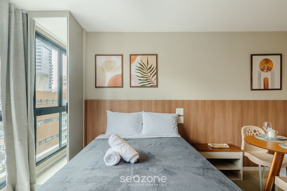 Stay With Style and Convenience in Salvador LIV