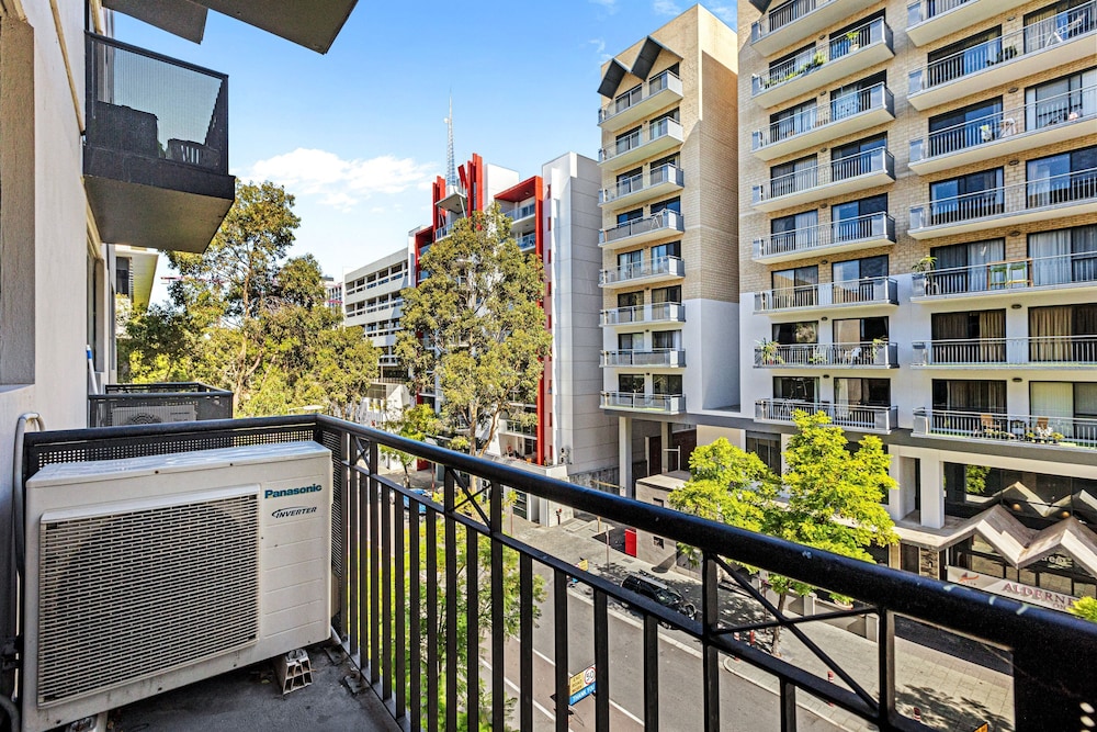 Stunning 1bdr Paradise - Gym Pool