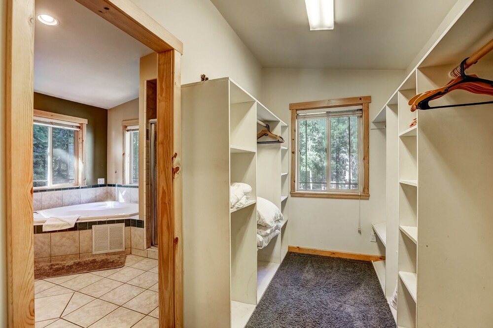 Residing Retreat view 4