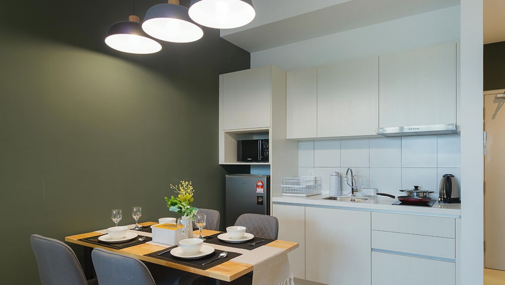 Chambers Residence, Sunway Putra Mall