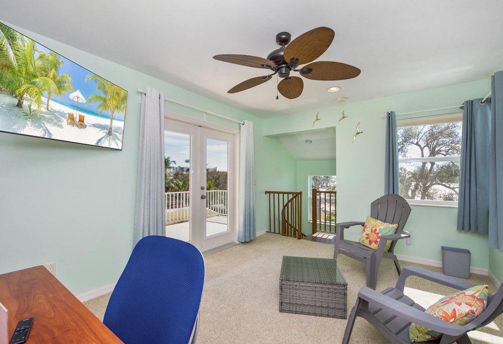 Sandy Toes Cottage