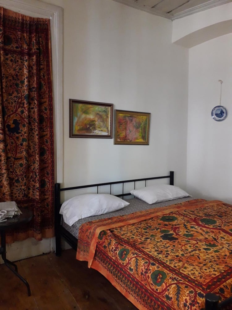 Nana's Guesthouse