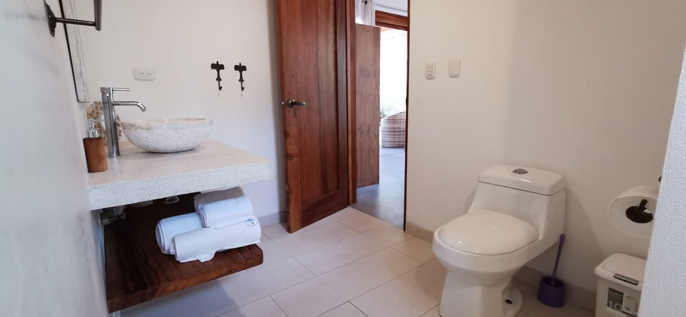 Photo 48
