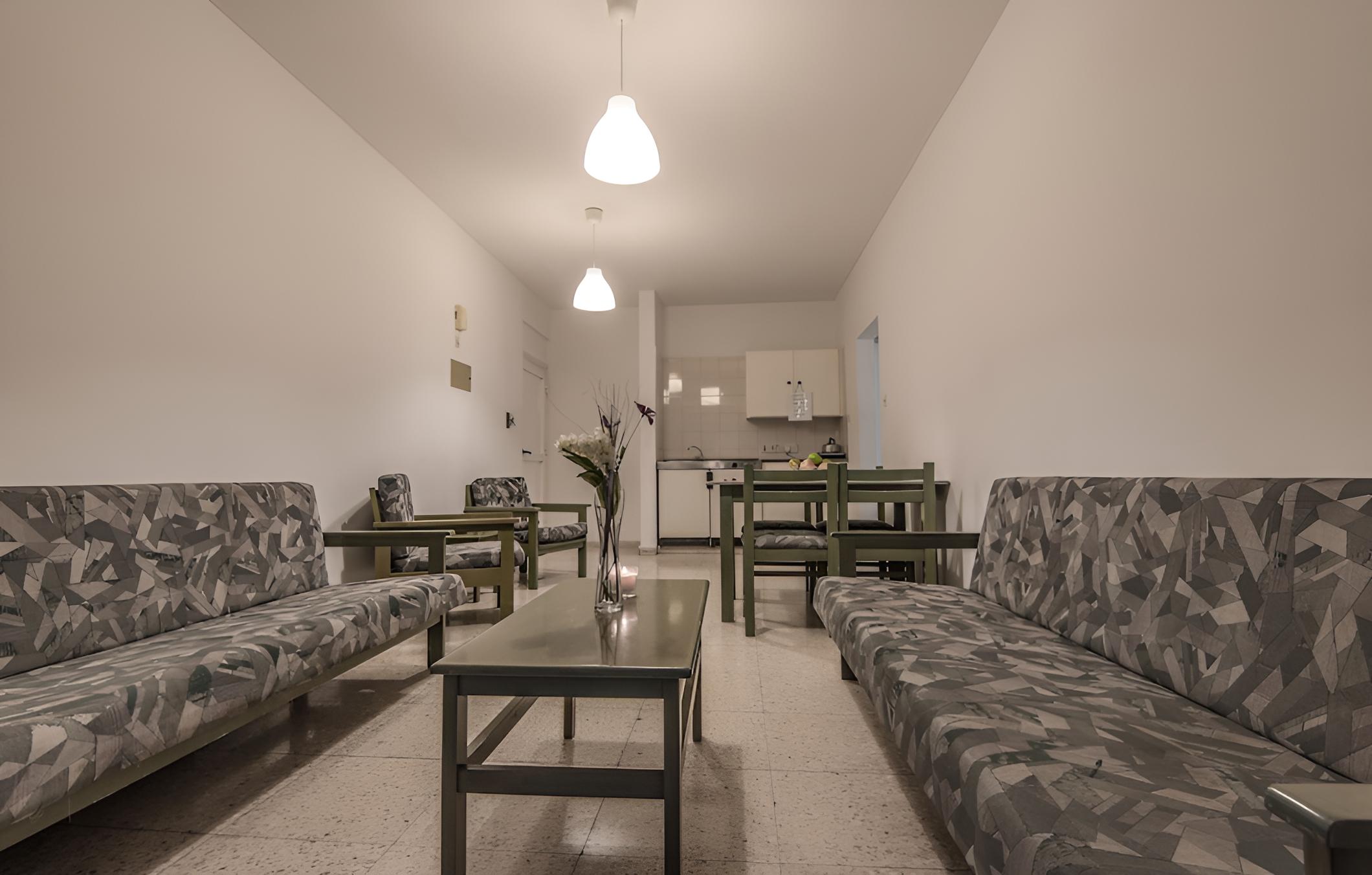 Cordelia Hotel Apts