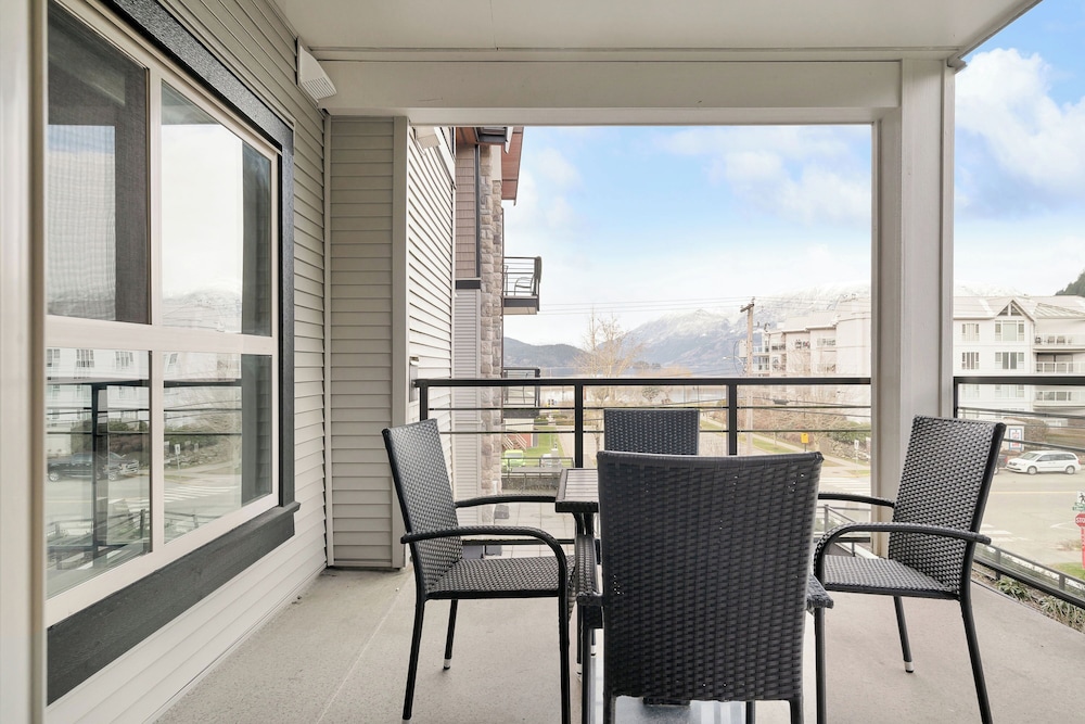 Breathtaking Bliss 2BR Penthouse