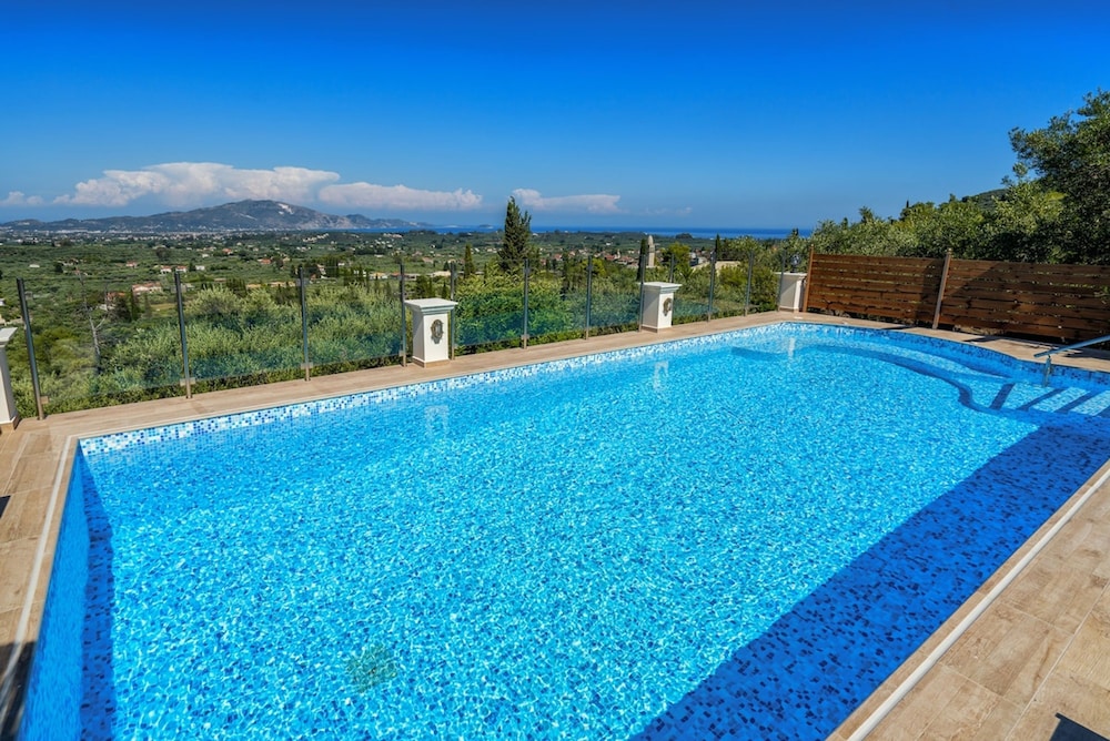 Villa Clairy 3-bedroom Villa With Private Pool