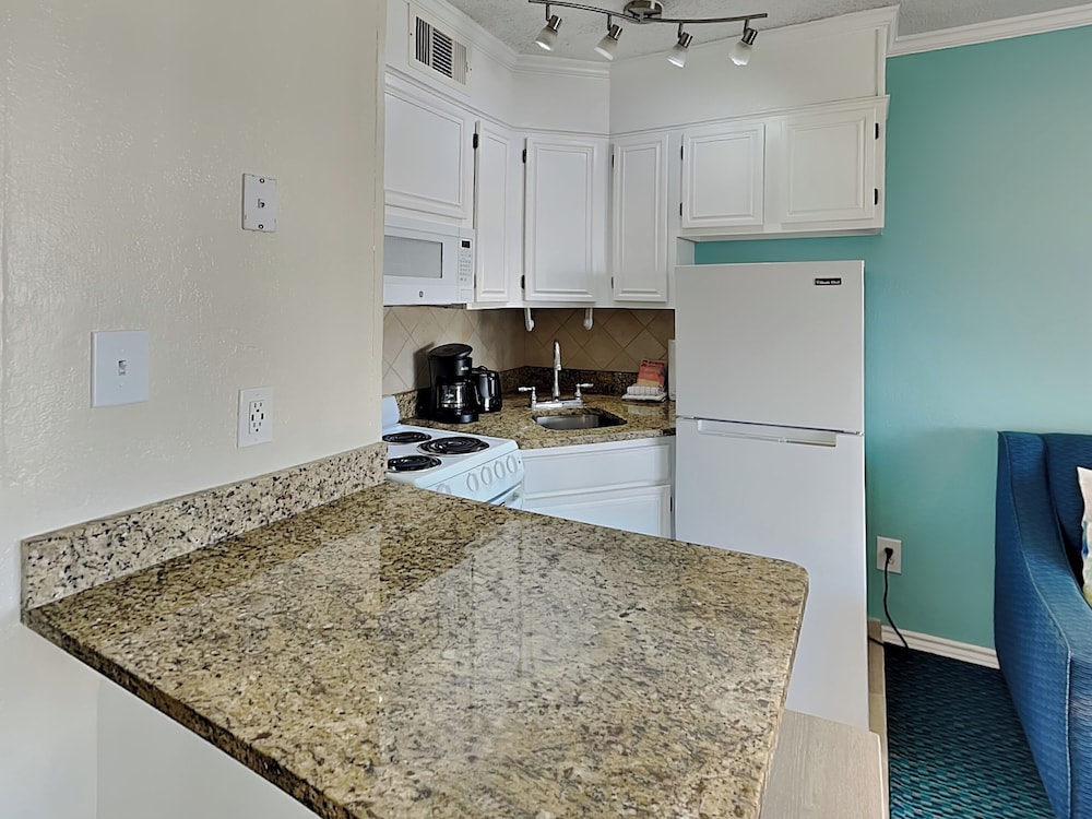 Casa Del Mar 350-front Facing