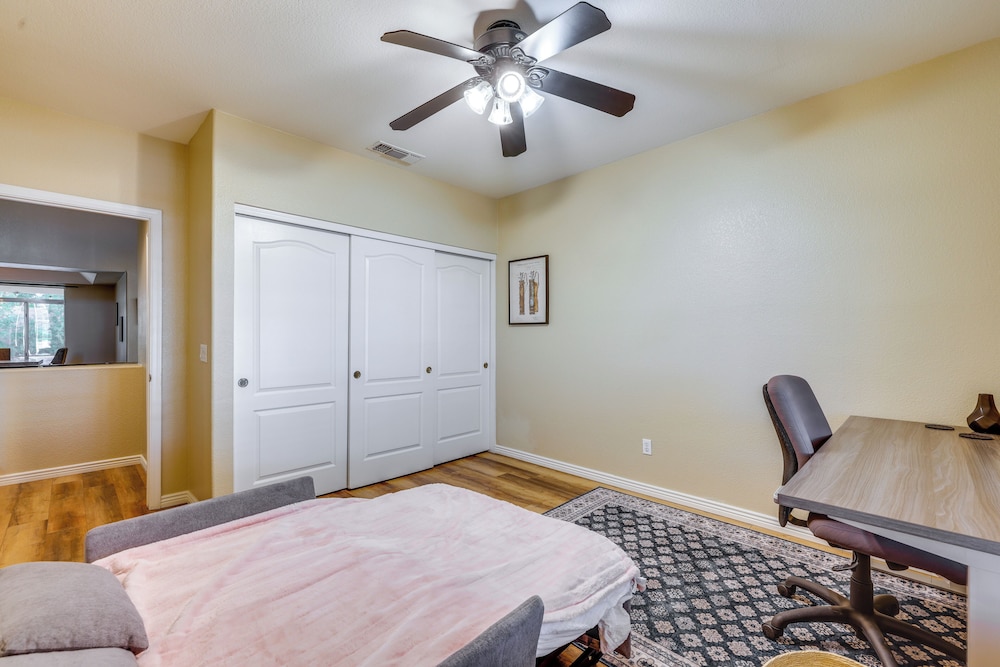 3 Mi to Granite Reef: Spacious Retreat w/ Pool