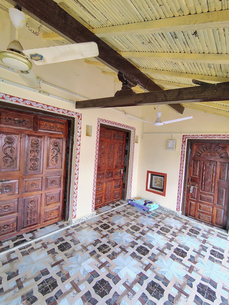 Kutchi Niwas Homestay Dholavira