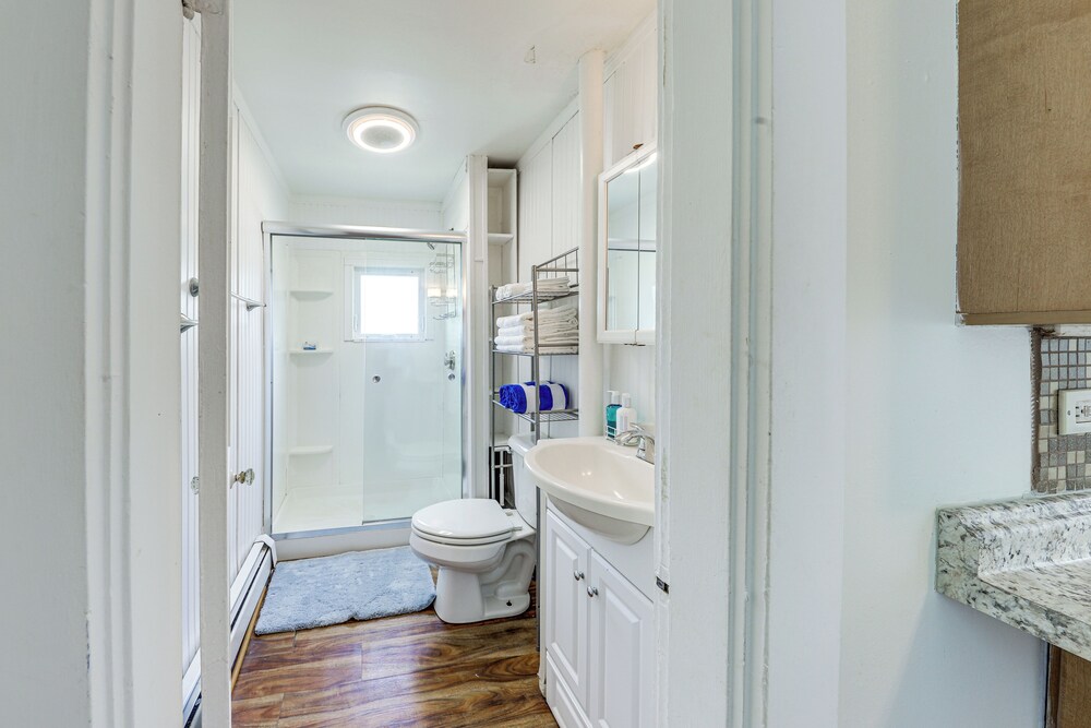 Walk to Pier & Ocean: Apt in Old Orchard Beach!