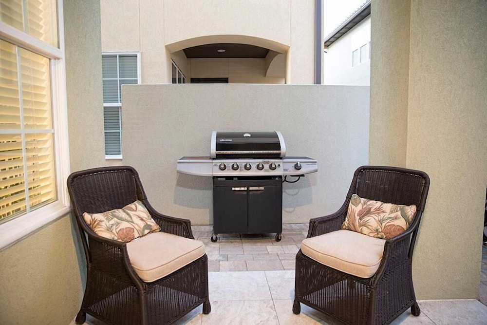 LA TERRAZZA 948A 4 Bedroom Holiday Home by Five Star Properties