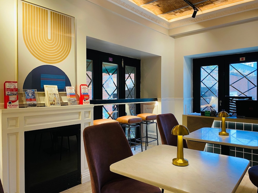 Emily Taksim Hotel