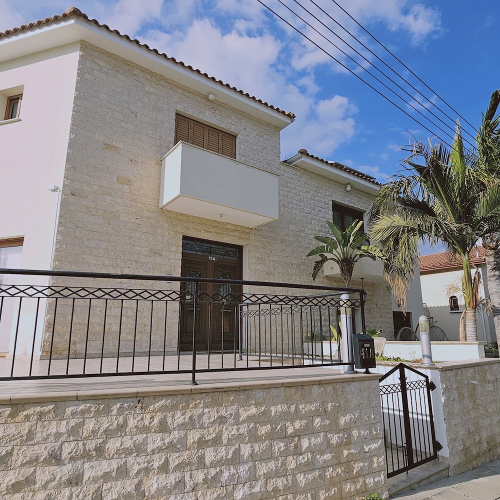 Hotel 111 VOR - Stay Tranquility Cove - Image 1