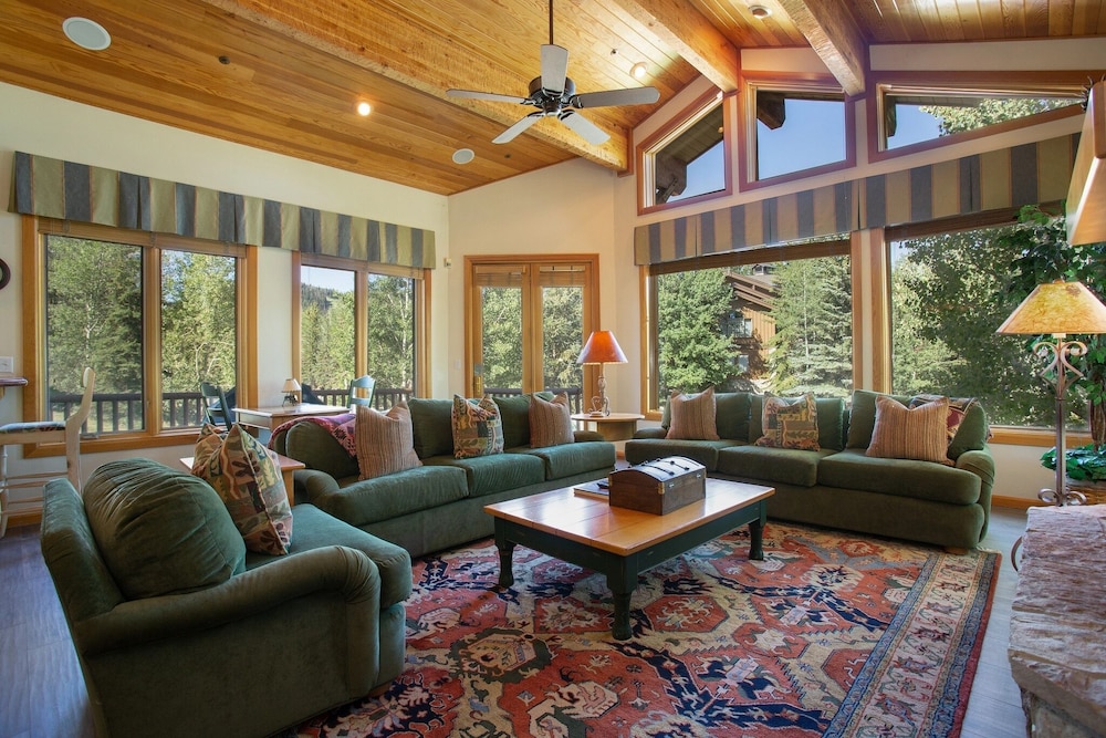 Double Eagle at Deer Valley Resort - Three Bedroom Condo with Hot Tub #17 3 Condo