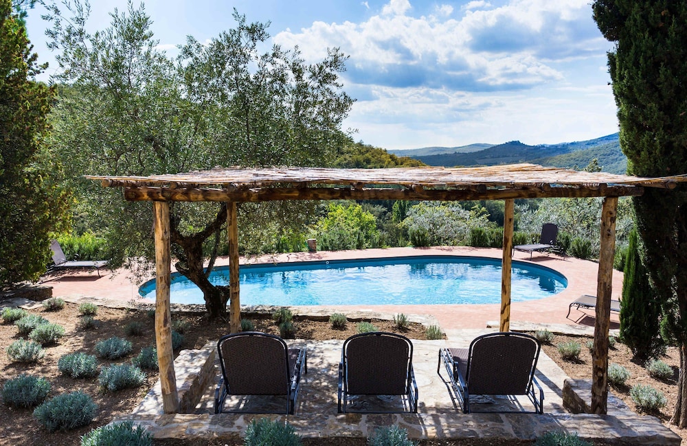 Fattoria Valtellina by Boutique Tuscany