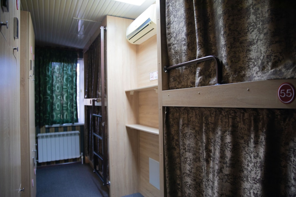 Sanor Capsule Hotel - Hostel view 2
