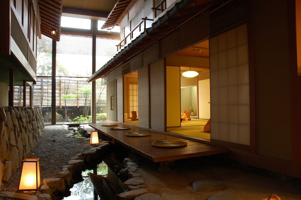 Misasa Yakushinoyu Mansuirou