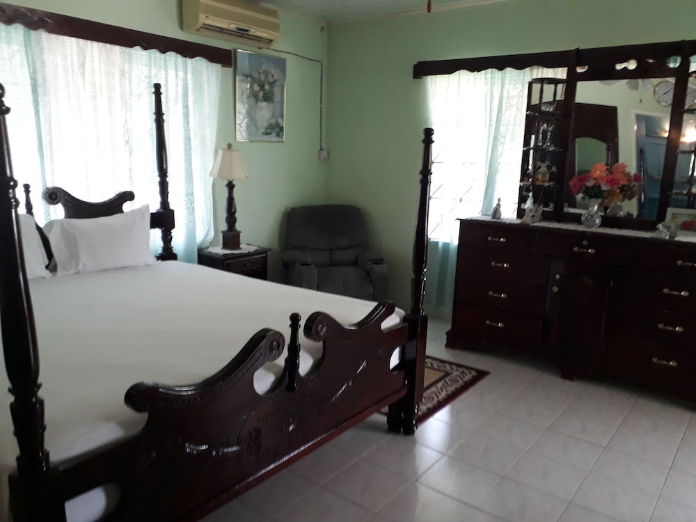 Suzette's Homestay view 4