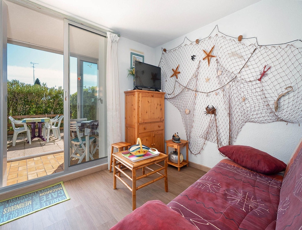 Apartment in Agde for Four Guests