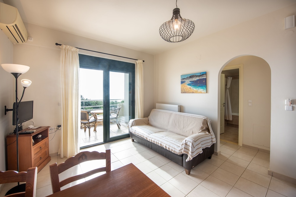 Portela Suites Kampoula