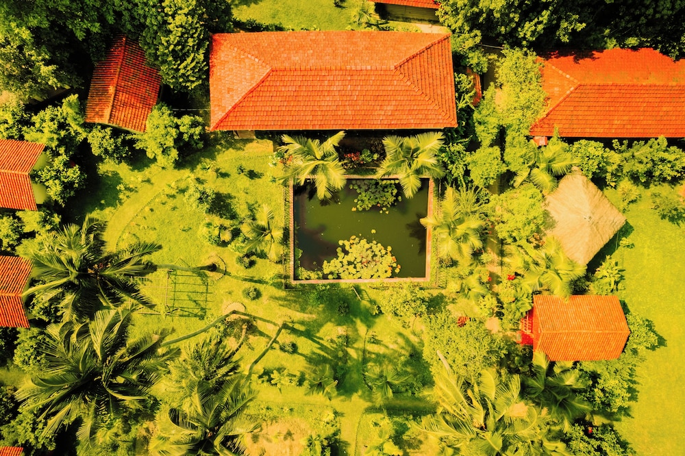 Gram Bangla Retreat